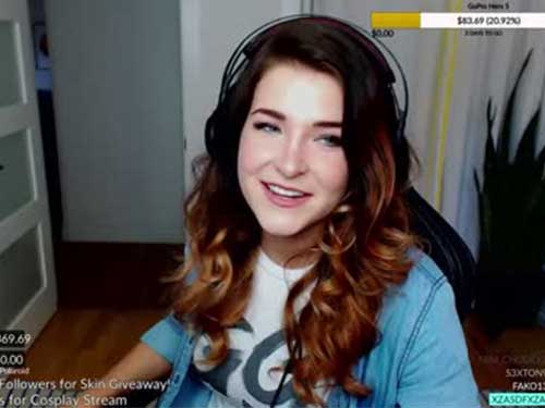 KITTYPLAYS