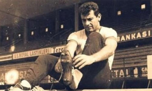 Taçsız Kral Metin Oktay